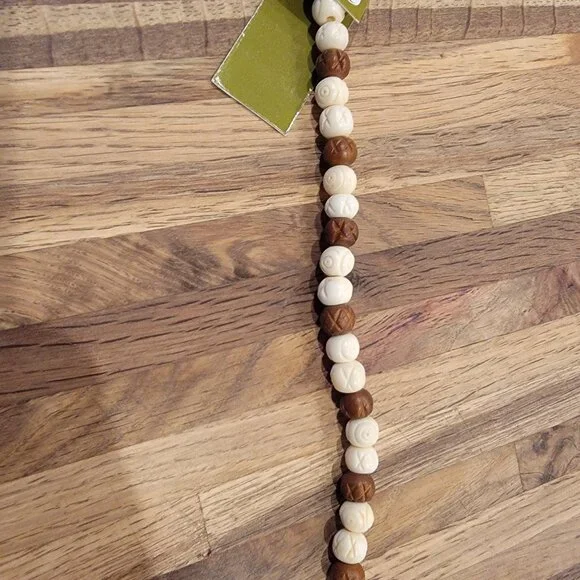 Mix Bone 12x35MM Carved Bead 21PC Strand Halcraft Bead Gallery - Picture 8 of 8